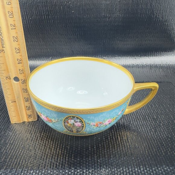 Black Knight Porcelain Fine Bone China Teacup Saucer Set Heavy Gold Pattern READ - Picture 4 of 11